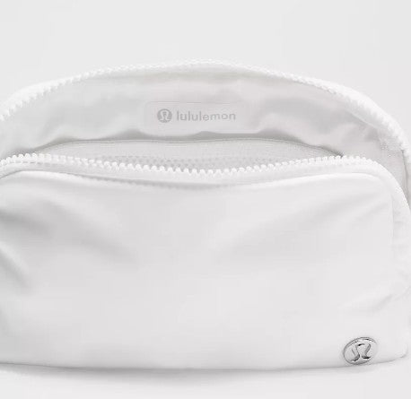 Lululemon Everywhere Belt Bag 1L