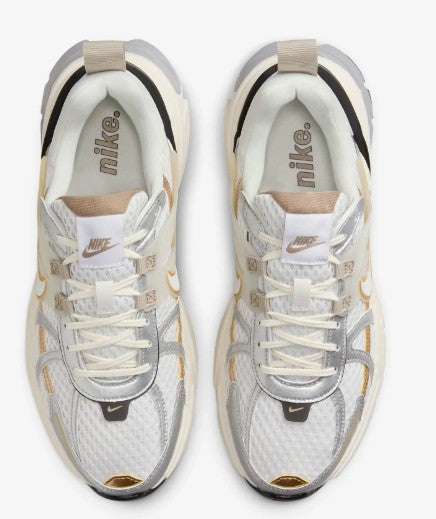 Shoes - Women's Nike V2K Run
