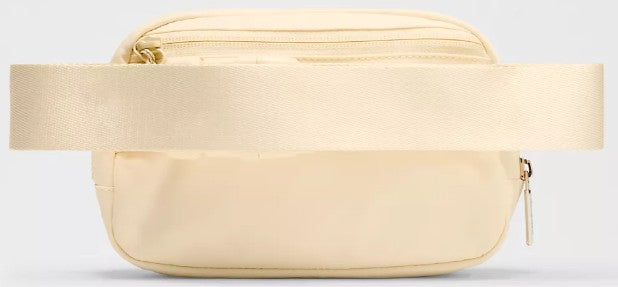 Lululemon Everywhere Belt Bag 1L