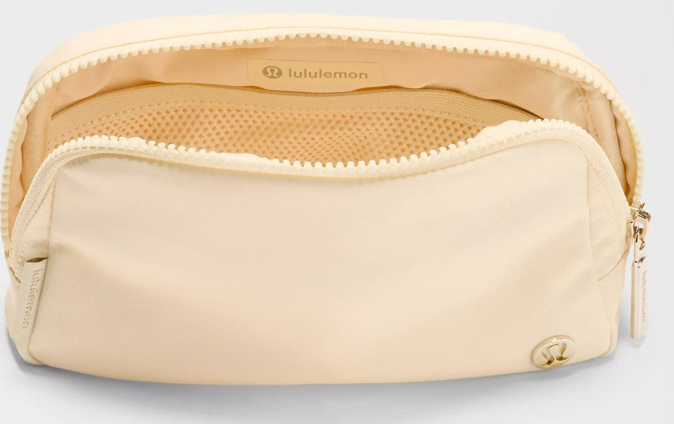 Lululemon Everywhere Belt Bag 1L
