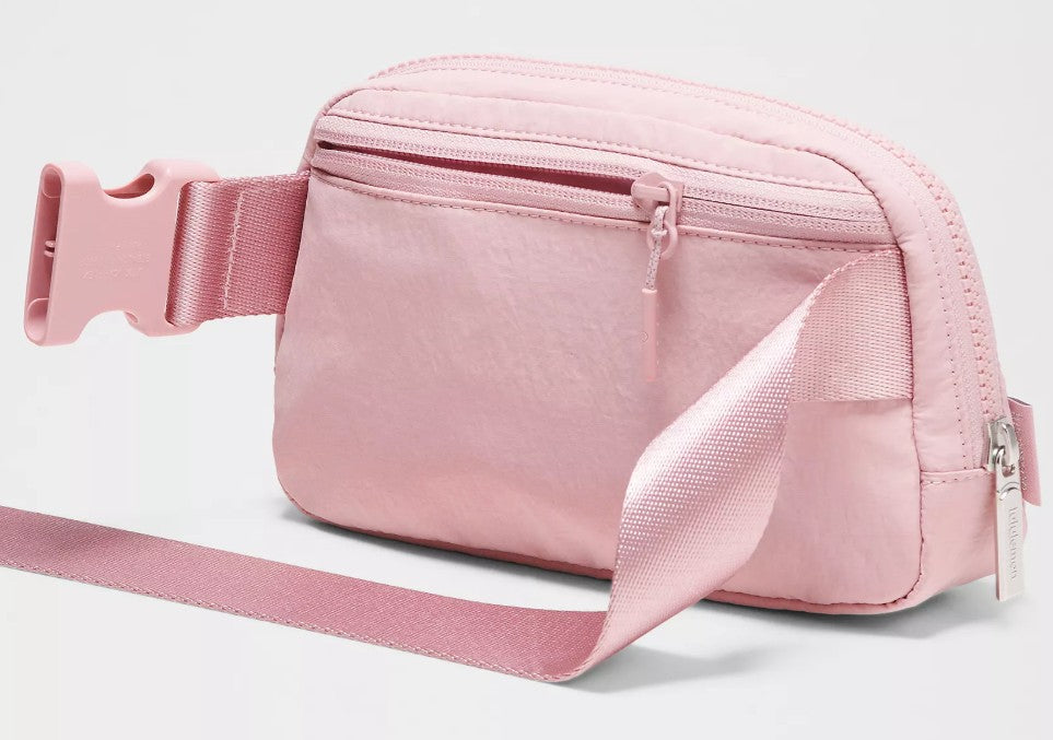Lululemon Everywhere Belt Bag 1L