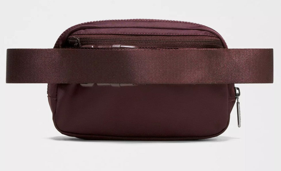 Lululemon Everywhere Belt Bag 1L