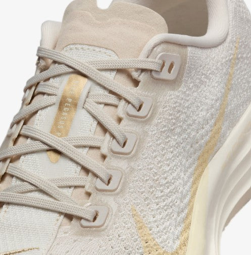 Shoes - Nike Pegasus Plus